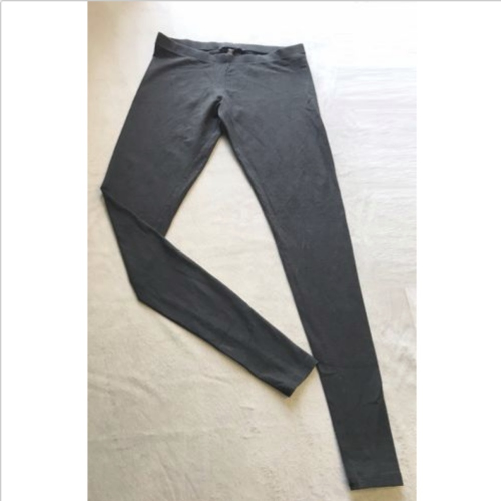 Victoria's Secret Yoga Leggings - Picture 2 of 4